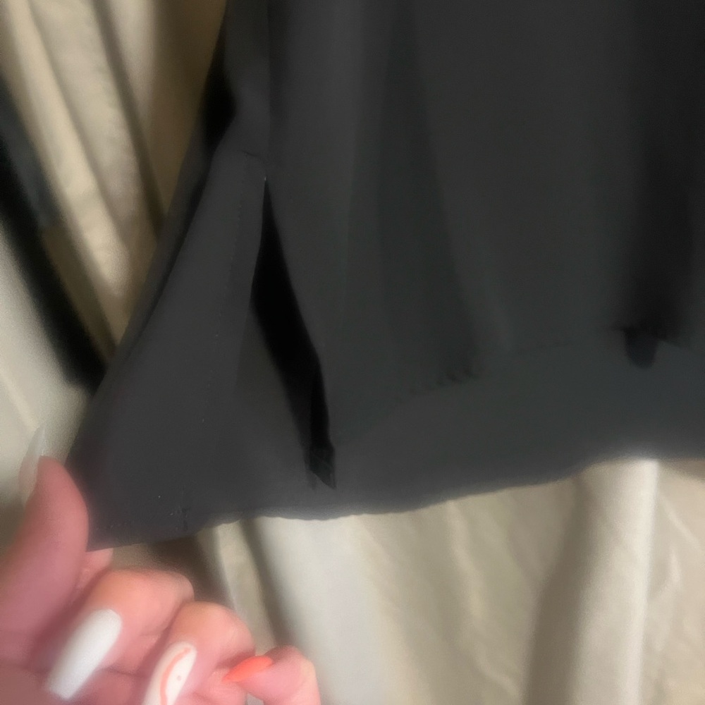Apt. 9 sleeveless asymmetrical black blouse. Slits on both sides, large - Picture 5 of 8